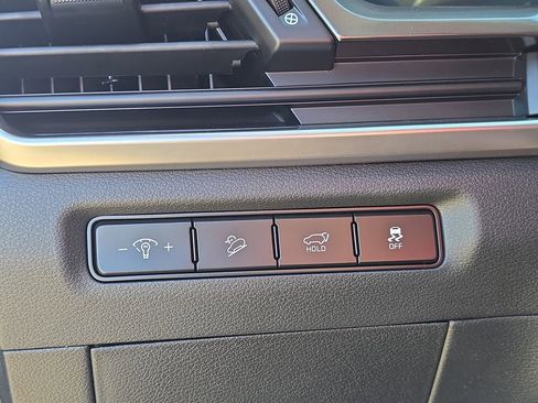 New 2025 Kia Telluride S image 32