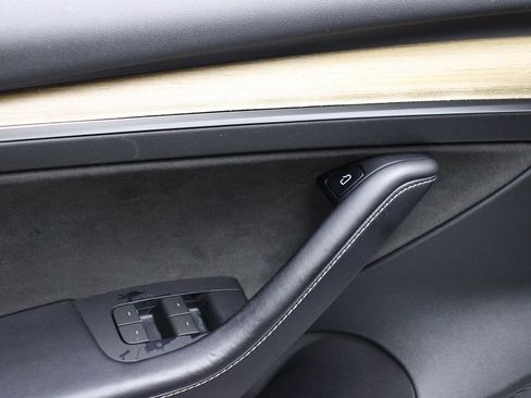 Used 2023 Tesla Model 3 Standard Range RWD image 56
