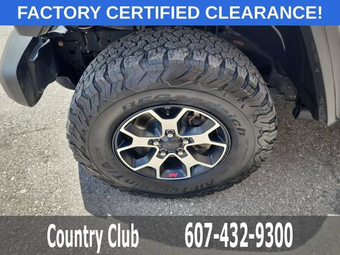 Used 2021 Jeep Wrangler Unlimited Rubicon AWD/4WD image 34
