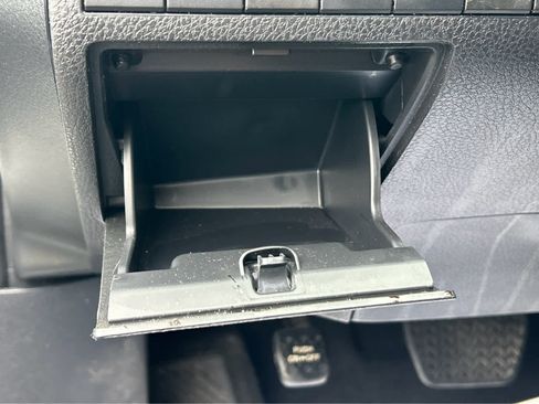 Used 2023 Toyota Camry SE image 16