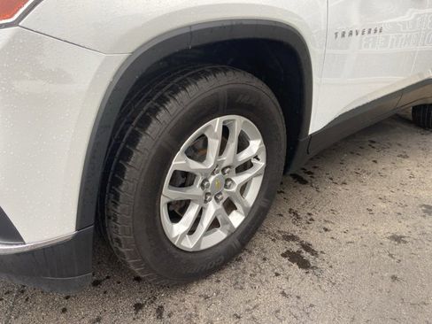 Used 2020 Chevrolet Traverse LT w/ LPO, Floor Liner Package image 6