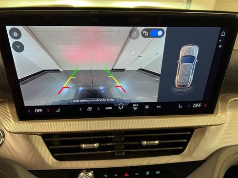 New 2026 Ford Explorer Active image 12