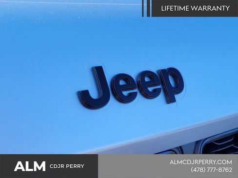New 2025 Jeep Grand Cherokee L Altitude AWD/4WD image 16