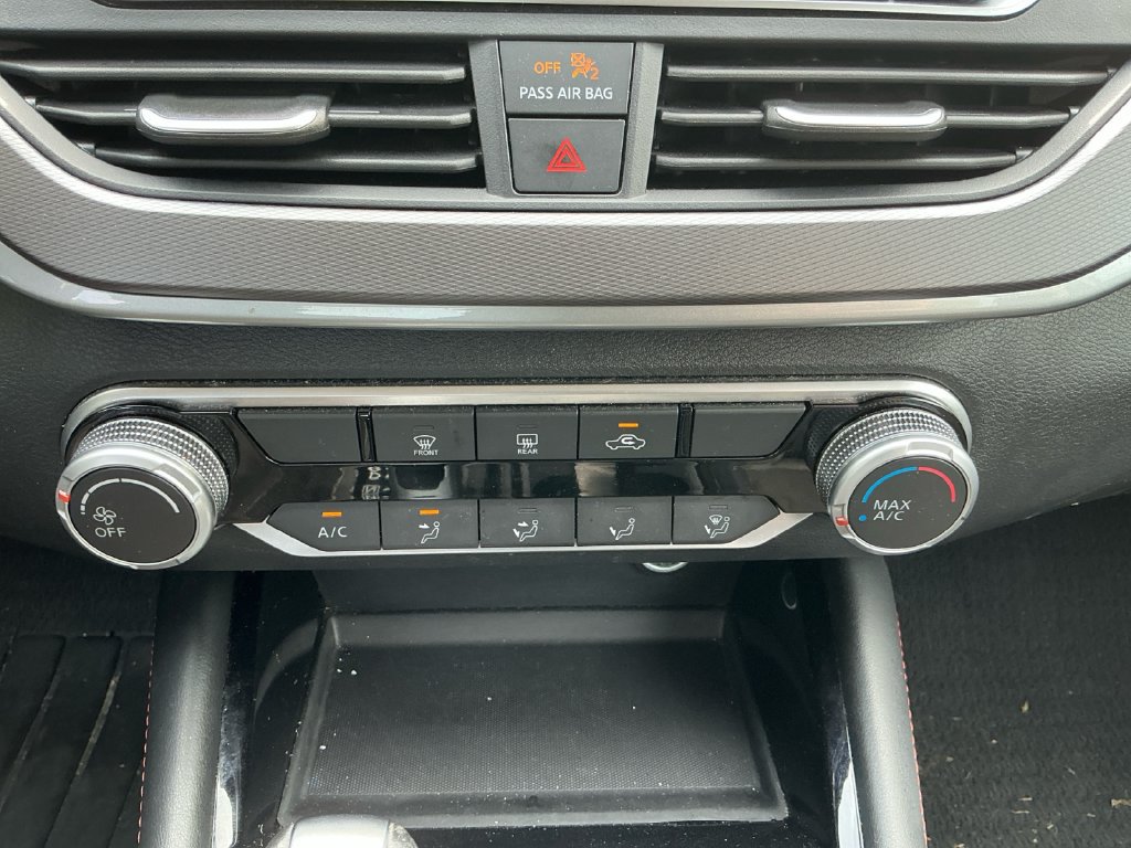 Used 2024 Nissan Altima 2.5 SR FWD image 22