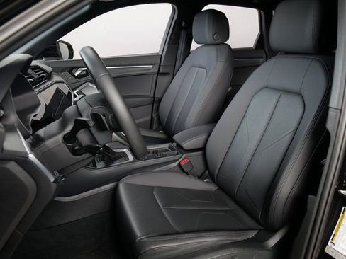 Certified 2024 Audi Q3 2.0T Premium Plus w/ Premium Plus Package image 11