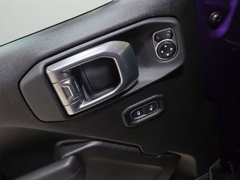 New 2026 Jeep Gladiator Sport AWD/4WD image 13