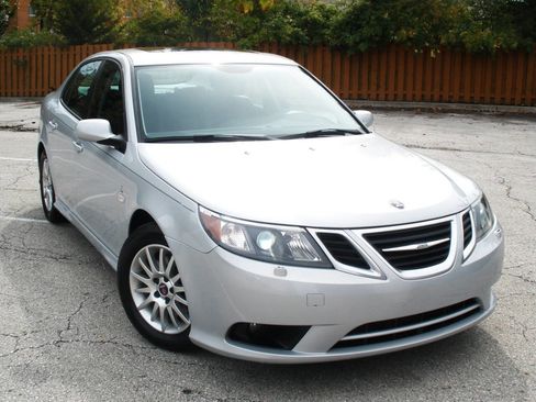 Used 2008 Saab 9-3 2.0T w/ Premium Package image 2