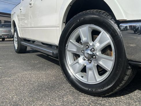 Used 2011 Ford F150 Lariat w/ Lariat Plus Pkg image 4