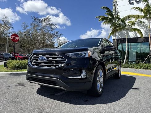 Used 2024 Ford Edge Titanium image 32