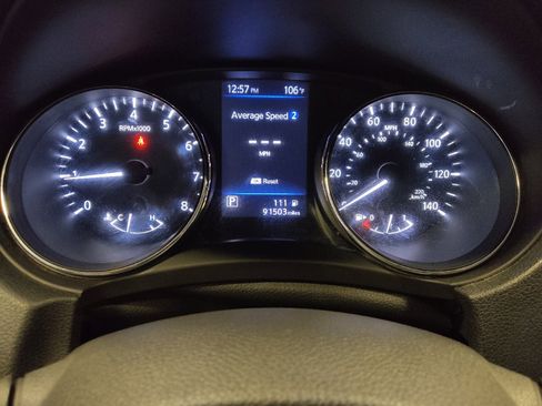 Used 2018 Nissan Rogue SV AWD/4WD image 23