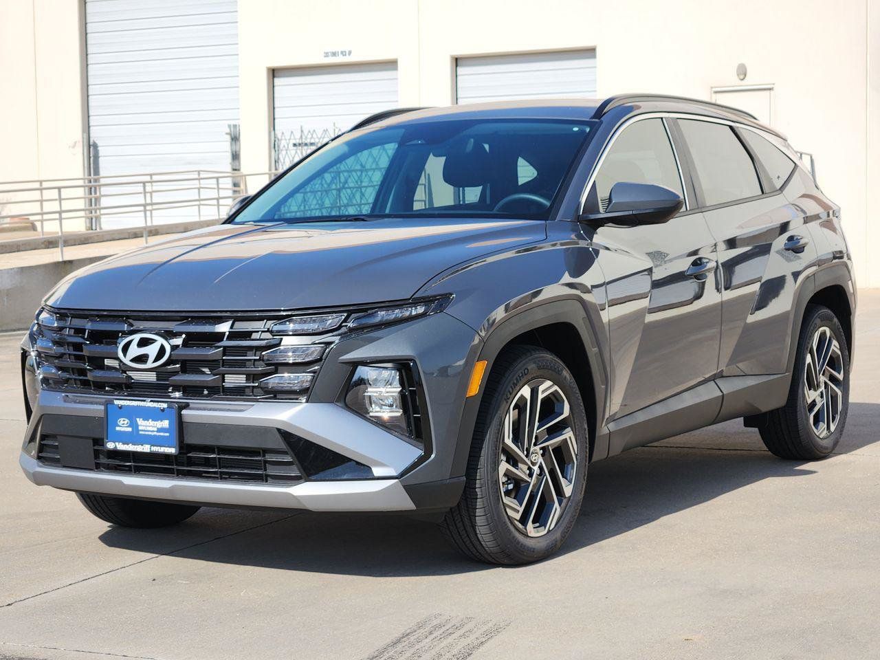 New 2026 Hyundai Tucson SEL Plus FWD image 2