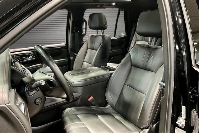 Used 2024 Chevrolet Tahoe RST w/ Luxury Package AWD/4WD image 19