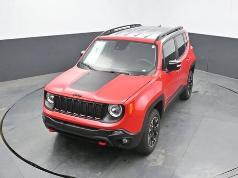 Used 2023 Jeep Renegade Trailhawk AWD/4WD image 44