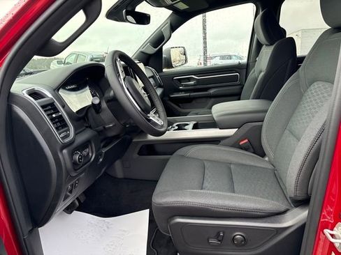 New 2026 RAM 1500 4x4 Crew Cab image 8