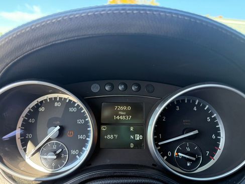 Used 2012 Mercedes-Benz GL 450 4MATIC image 19