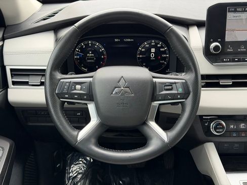 Used 2023 Mitsubishi Outlander SEL FWD image 28
