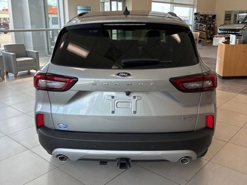New 2024 Ford Escape SE w/ PHEV Premium Package image 4