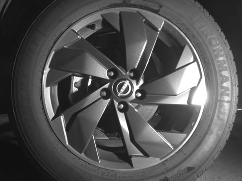 Used 2025 Nissan Rogue SV AWD/4WD image 12