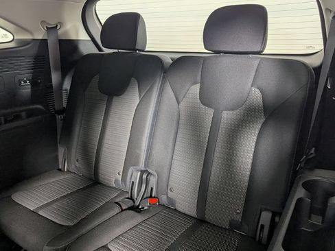 Used 2023 Kia Sorento LX FWD image 24