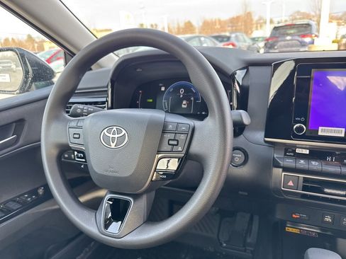 New 2026 Toyota Camry LE image 6