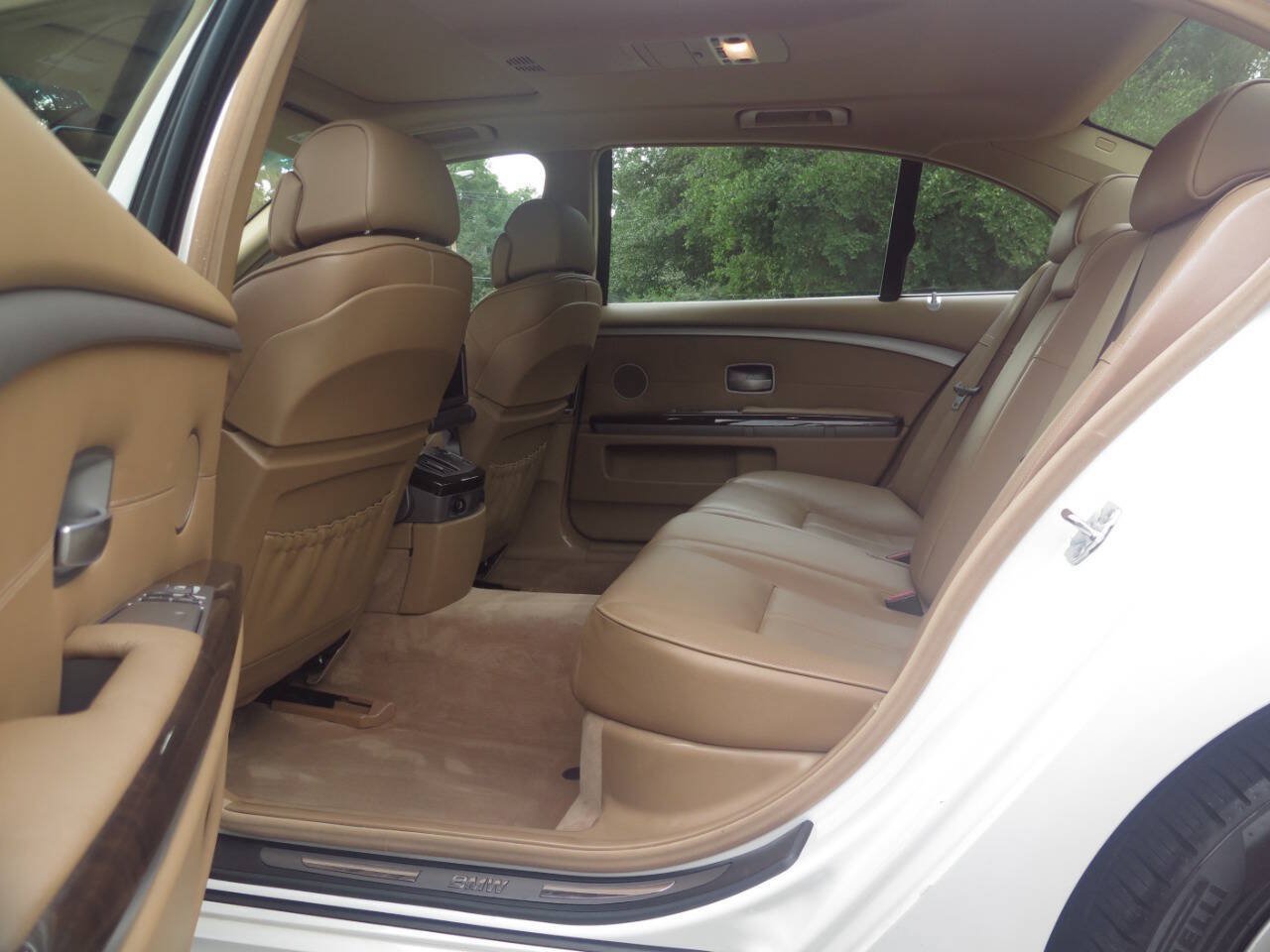 Used 2007 BMW 750Li RWD image 14
