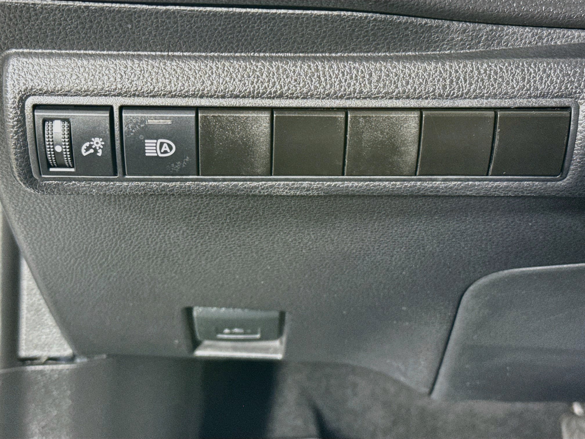Certified 2025 Toyota Corolla LE FWD image 12