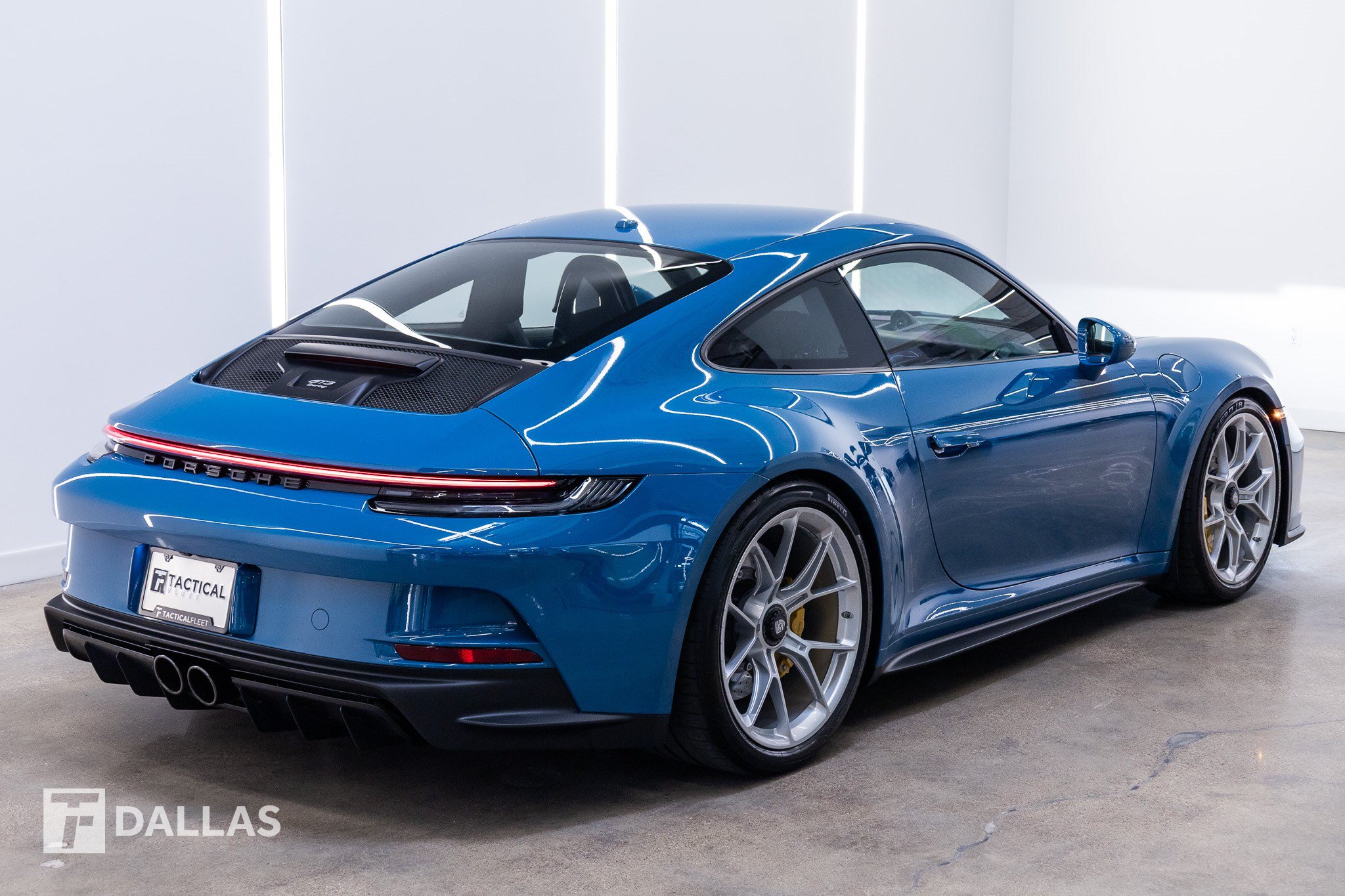 Used 2022 Porsche 911 GT3 RWD image 16