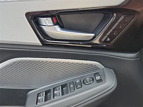 New 2026 Acura MDX SH-AWD image 35