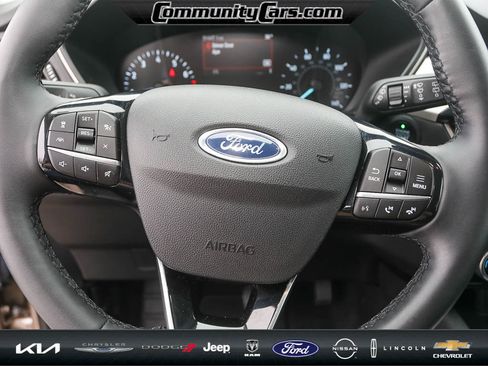 Used 2021 Ford Escape SEL image 15