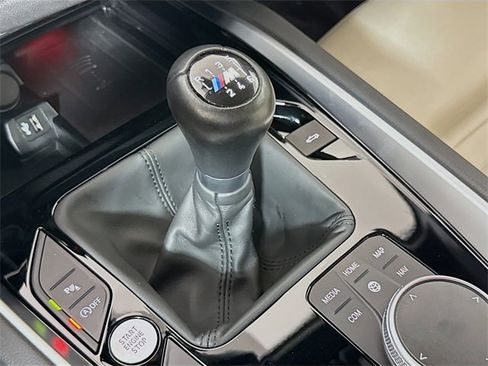 Used 2025 BMW Z4 M40i w/ Premium Package image 19