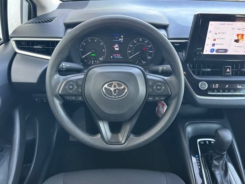 Used 2025 Toyota Corolla LE w/ Carpet Mat Package (TMS) FWD image 14