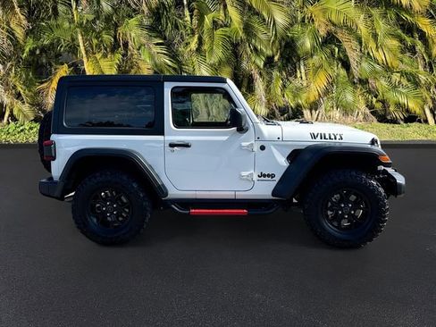 Used 2024 Jeep Wrangler Sport AWD/4WD image 4