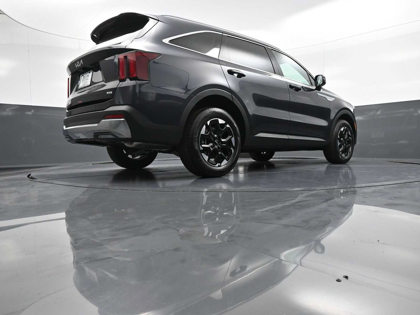 Used 2025 Kia Sorento S AWD/4WD image 29