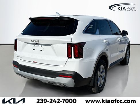 New 2026 Kia Sorento LX FWD image 6