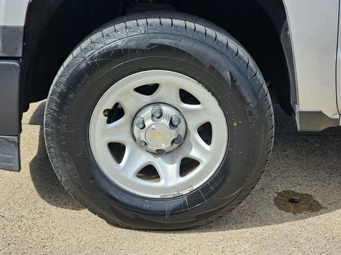 Used 2015 Chevrolet Silverado 1500 W/T image 21