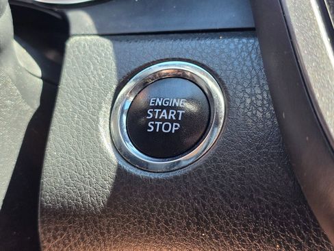 Used 2020 Toyota Camry SE w/ Convenience Package image 41