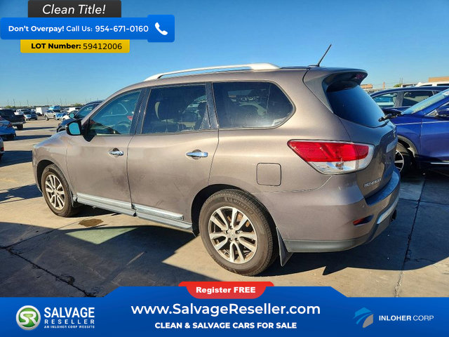 Used 2014 Nissan Pathfinder SL w/ SL Tech Package FWD image 3