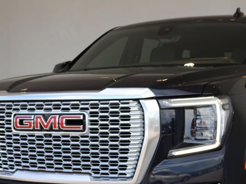 Used 2021 GMC Yukon Denali w/ Denali Ultimate Package AWD/4WD image 62
