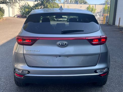 Used 2020 Kia Sportage LX AWD/4WD image 4