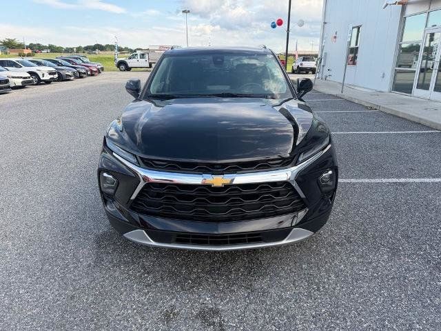 Used 2024 Chevrolet Blazer LT w/ Convenience Package FWD image 3