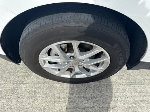 Used 2024 Chevrolet Equinox LT FWD image 21