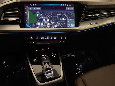 Certified 2026 Audi Q4 e-tron Premium Plus w/ Premium Plus AWD/4WD image 19
