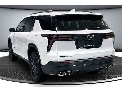 New 2026 Chevrolet Traverse LT w/ Midnight/Sport Edition image 4