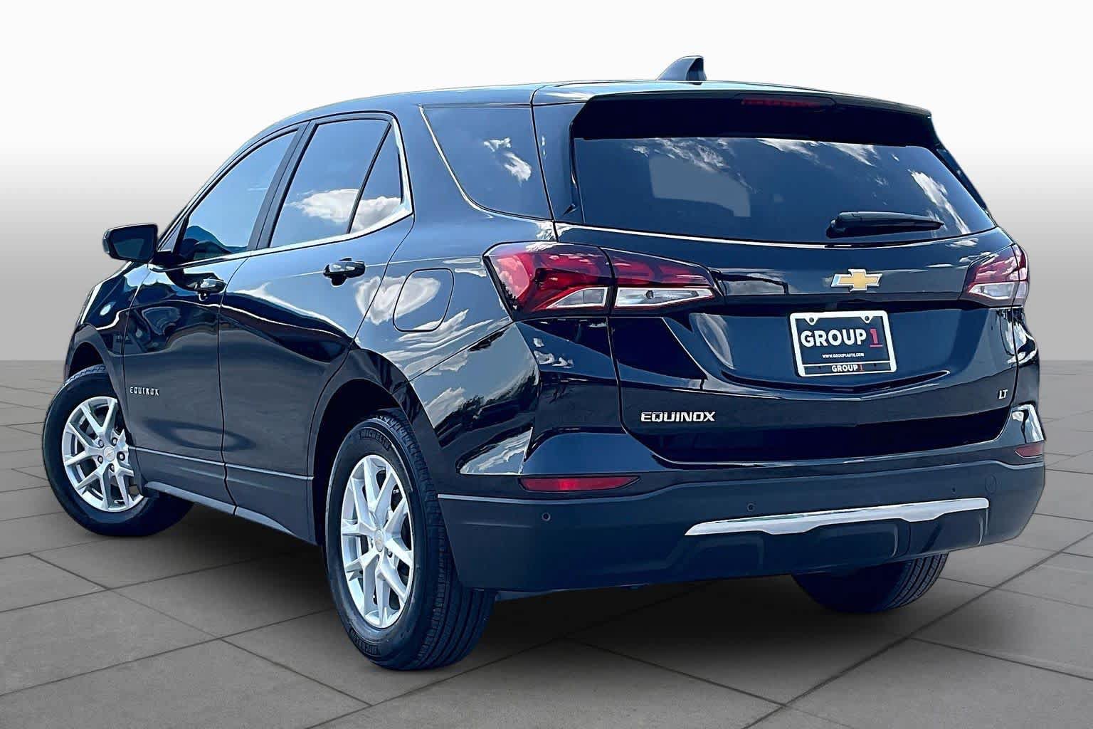 Used 2024 Chevrolet Equinox LT FWD image 12