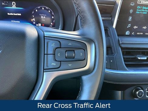 Used 2023 Chevrolet Suburban Premier image 31