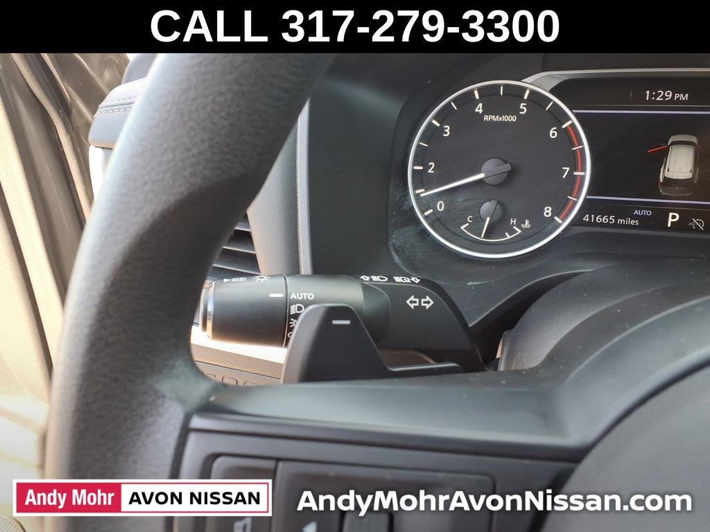 Used 2024 Nissan Rogue S AWD/4WD image 23