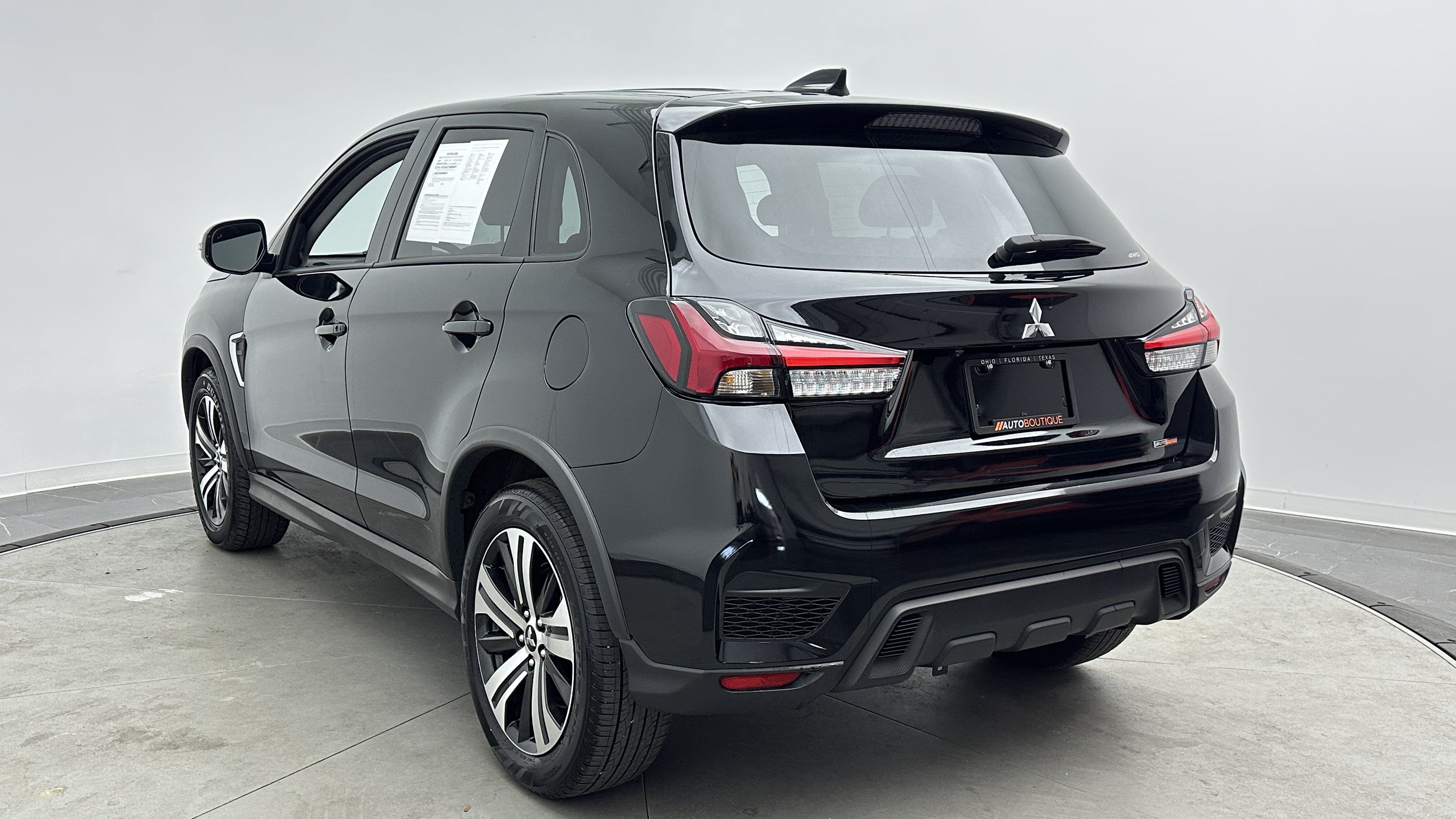 Used 2026 Mitsubishi Outlander Sport SE AWD/4WD image 4