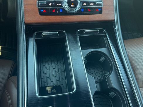 Used 2020 Lincoln Aviator Reserve w/ Equipment Group 201A RWD image 15