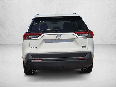 Used 2025 Toyota RAV4 XLE AWD/4WD image 7
