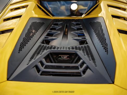 Used 2026 Lamborghini Temerario AWD/4WD image 16